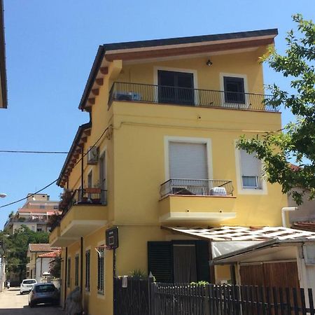 Casa Vacanze “Sale Di Mare” Pescara Exterior photo